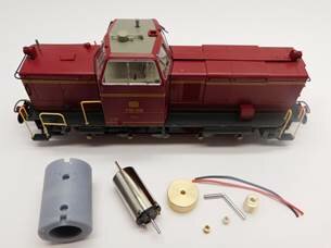 micromotor HR017C motor ombouwset voor: Roco V36, V65, BR 265, BR 64, BR 74, BR 93, BR 236, KPEV T12, ÖBB Rh 93, Rh 1161, CSD Rh 354.4 Rh 431, SNCB Reeks 96, SNCF 130 TC, NS 5909, MAV M30, DSB T1, PKP Okl2 Roco Motoren 85138, 115377