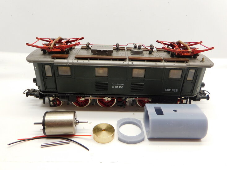 micromotor HR021F  motor ombouwset voor Roco E 32 (oud), K. Bay. Sts. B. EP2 (oud)