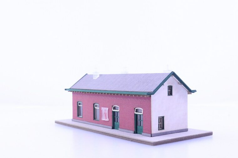 modelhuizen.nl 2022080 N bouwpakket station Beekbergen