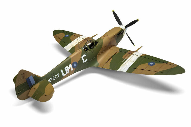 Airfix A17002 Supermarine Spitfire Mk.VIII Schaal 1:24