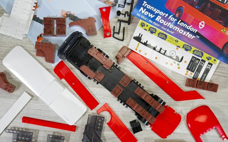 Airfix J6050 QUICKBUILD New Routemaster Bus