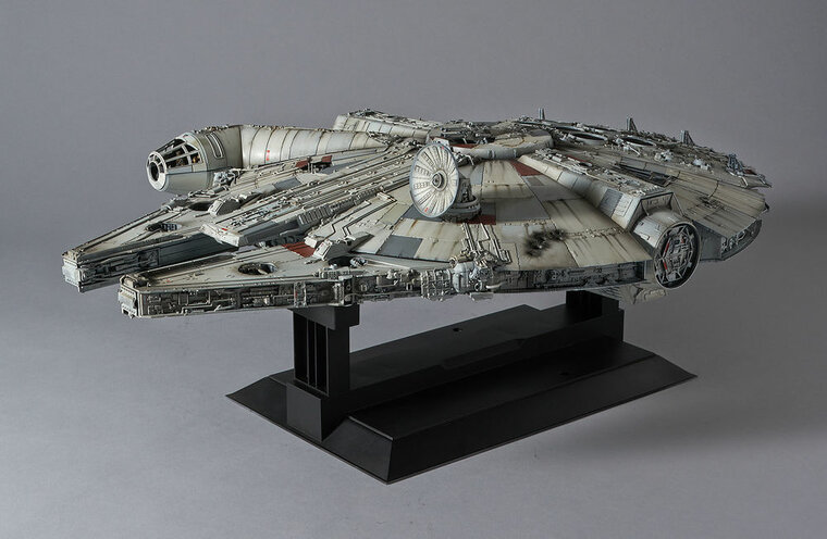 Revell 01206 Millennium Falcon Perfect Grade Bouwpakket Schaal 1:72