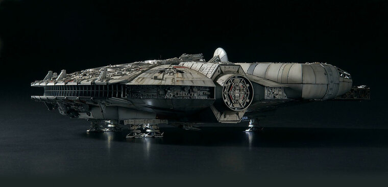 Revell 01206 Millennium Falcon Perfect Grade Bouwpakket Schaal 1:72