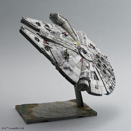 Revell 01211 Bandai Millennium Falcon Bouwpakket Schaal 1:144