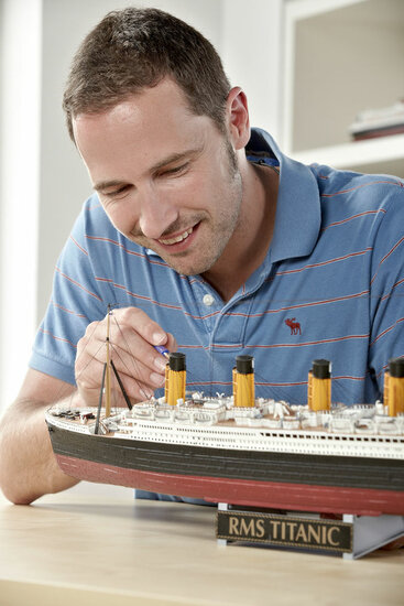 Revell 05715 Geschenkset "100 Jahre Titanic Bouwpakket Schaal 1:400