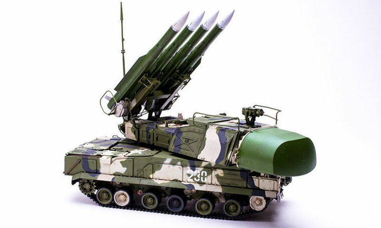 MENG-Model SS-014 Russian 9K37M1 Buk Air Defense Missile System Bouwpakket Schaal 1:35