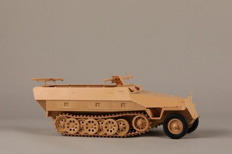 Trumpeter 00942 Sd.Kfz 251D Bouwpakket Schaal 1:16