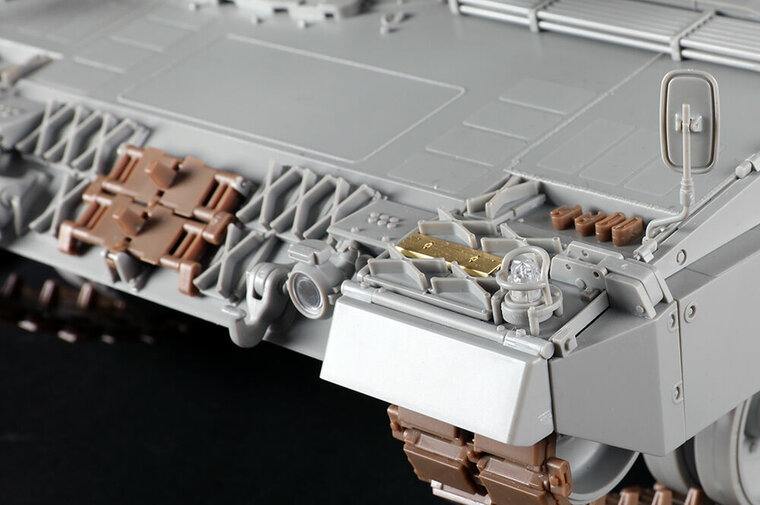 Trumpeter 00966 German Leopard 2A6 MBT Bouwpakket Schaal 1:16