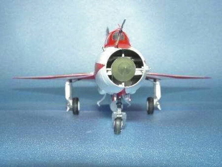 Trumpeter 02217 Chengdu F-7 EB Bouwpakket Schaal 1:32