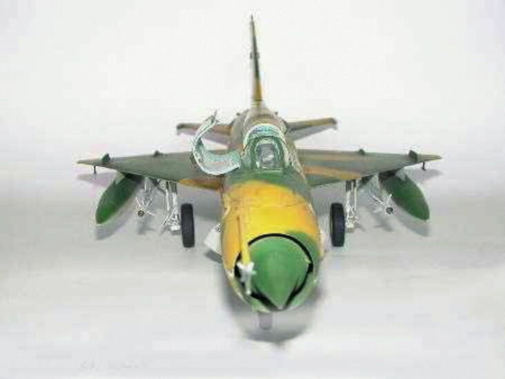Trumpeter 02218 MiG-21 MF Modellbausatz Ma&szlig;stab 1:32