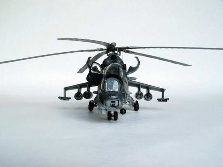 Trumpeter 05103 Mil Mi-24 V Hind-E Bouwpakket Schaal 1:35