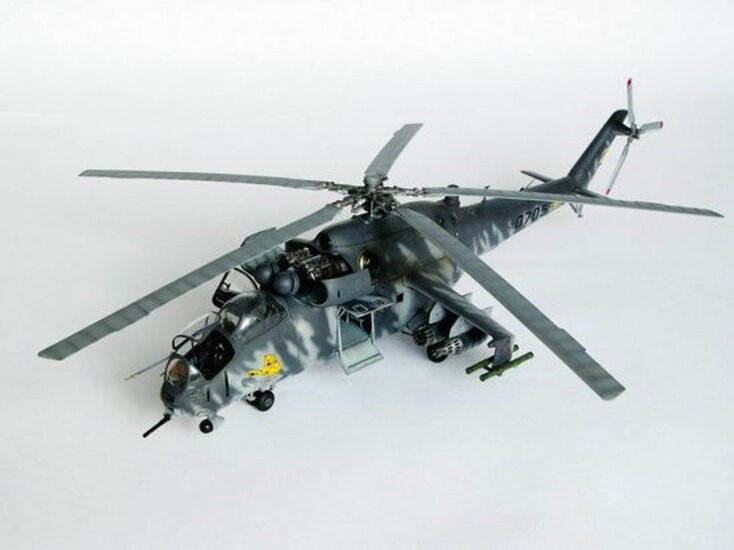 Trumpeter 05103 Mil Mi-24 V Hind-E Bouwpakket Schaal 1:35