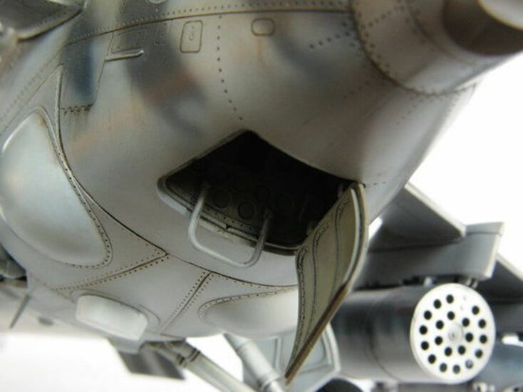 Trumpeter 05103 Mil Mi-24 V Hind-E Bouwpakket Schaal 1:35