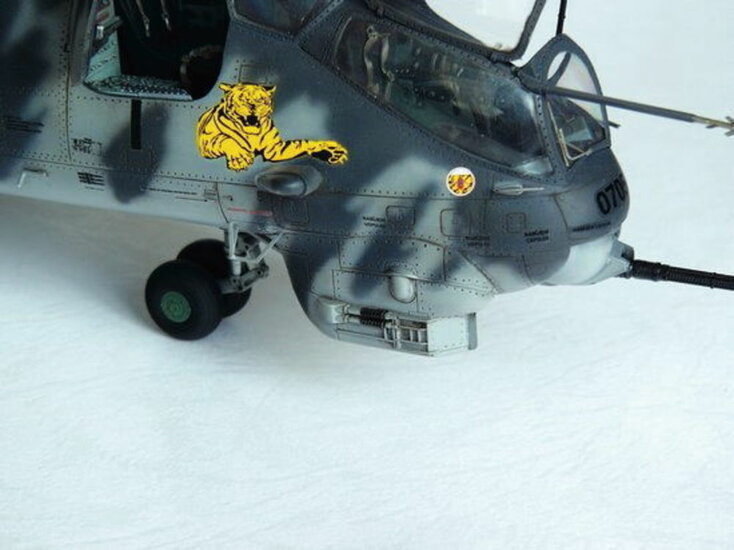 Trumpeter 05103 Mil Mi-24 V Hind-E Bouwpakket Schaal 1:35