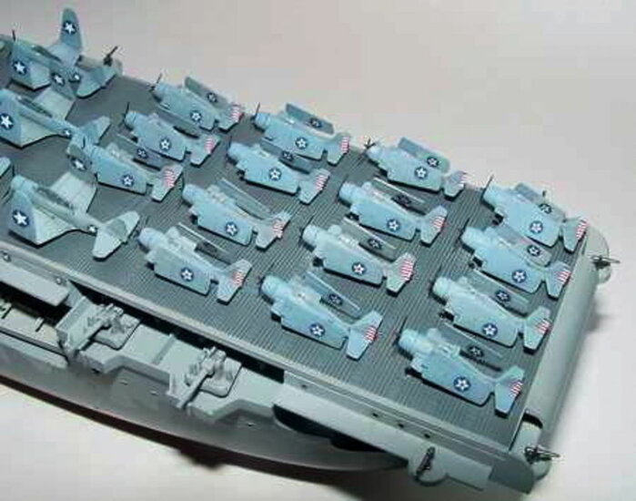 Trumpeter 05601 Flugzeugtr&auml;ger USS Hornet CV 8 Bouwpakket Schaal 1:350