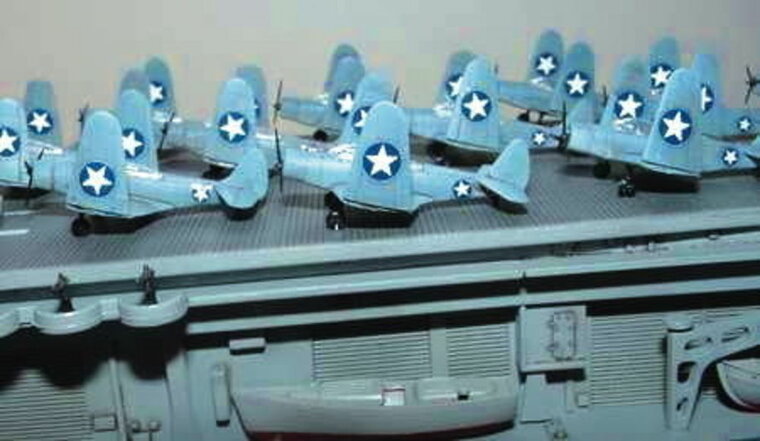 Trumpeter 05601 Flugzeugtr&auml;ger USS Hornet CV 8 Bouwpakket Schaal 1:350