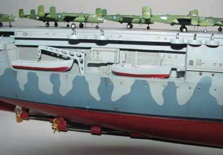 Trumpeter 05601 Flugzeugtr&auml;ger USS Hornet CV 8 Bouwpakket Schaal 1:350