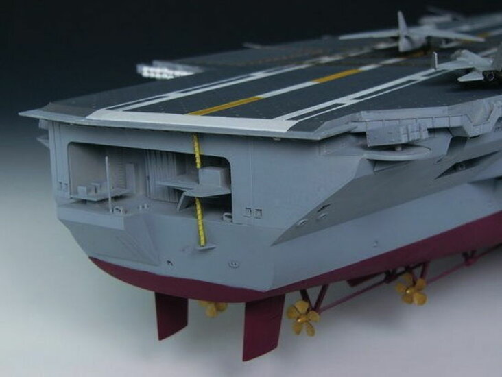 Trumpeter 05605 Flugzeugtr&auml;ger USS Nimitz CVN-68 1975 Bouwpakket Schaal 1:350