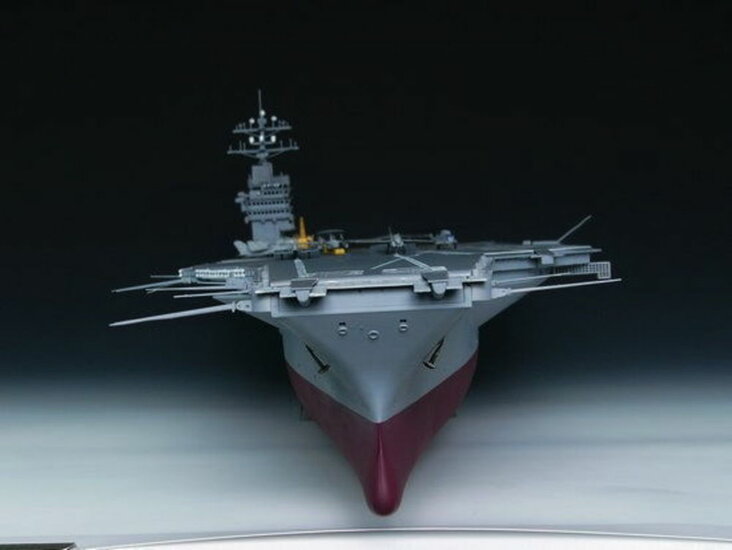 Trumpeter 05605 Flugzeugtr&auml;ger USS Nimitz CVN-68 1975 Bouwpakket Schaal 1:350