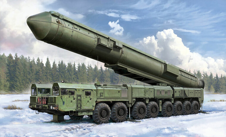 Hobby Boss 82952 15U175 TEL of RS-12M1 Topol-M ICBM complex Bouwpakket Schaal 1:72