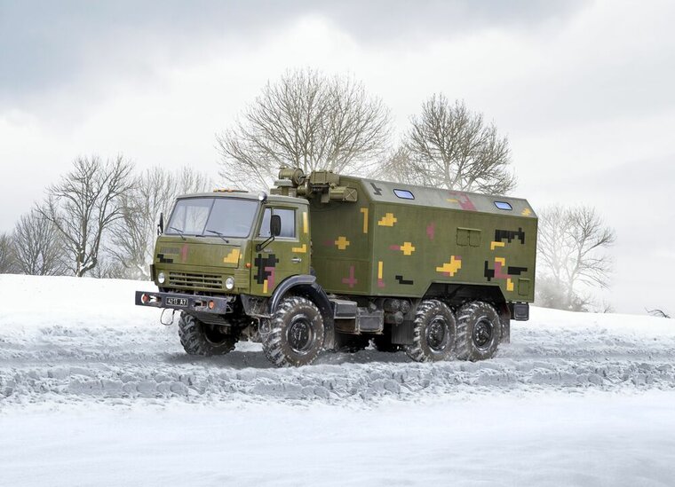 ICM 35004 KAMAZ-4310, Ukrainian Military Box Truck Schaal 1:35