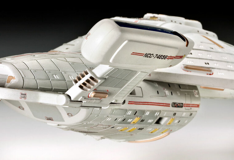 Revell 04992 U.S.S. Voyager Bouwpakket Schaal 1:670