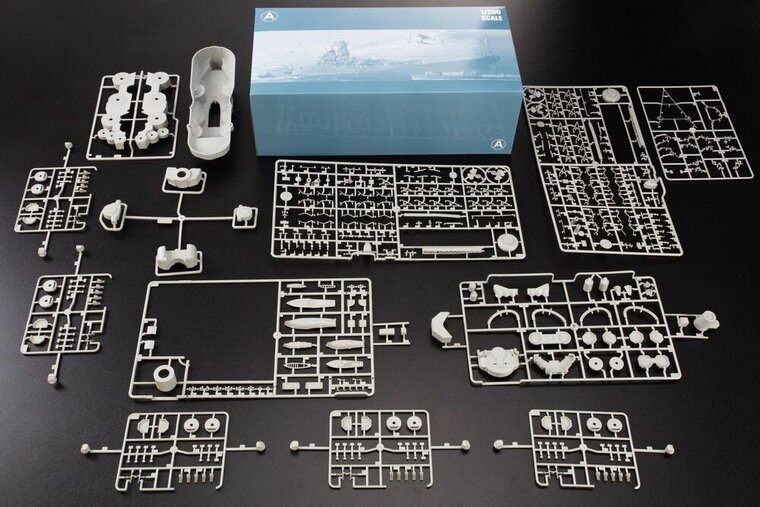 Glow2B Modellbau 5058052000 YAMATO Battleship PREMIUM Bouwpakket Schaal 1:200