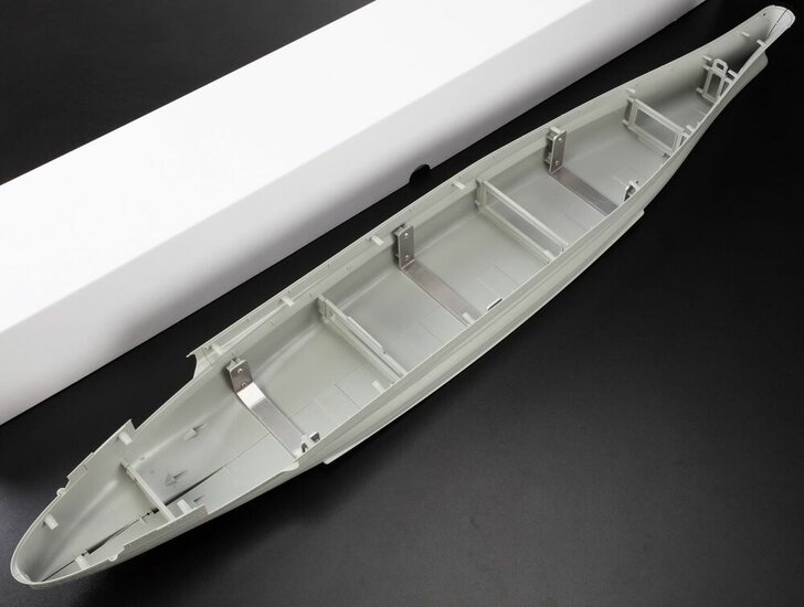 Glow2B Modellbau 5058052000 YAMATO Battleship PREMIUM Bouwpakket Schaal 1:200