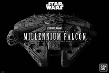 Revell 01206 Millennium Falcon Perfect Grade Bouwpakket Schaal 1:72