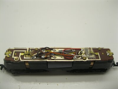 micromotor NA004G motor ombouwset voor Arnold Arnold NS 1300, SNCF CC 7000, DB E03, BR 220.1, FP 9, Re 4/4 (old model) micromotor NA004G motor ombouwset voor Arnold Arnold NS 1300, SNCF CC 7000, DB E03, BR 220.1, FP 9, Re 4/4 (old model)