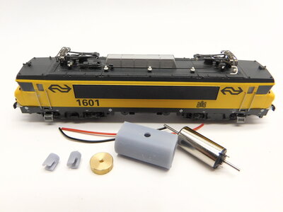 micromotor NF058C motor ombouwset voor Fleischmann DB NS 1600, NS Rail Force One 1800, SNCF BB 7200, BB 22347, BB 26000, Sybic, BB 507310 micromotor NF058C motor ombouwset voor Fleischmann DB NS 1600, NS Rail Force One 1800, SNCF BB 7200, BB 22347, BB 26000, Sybic, BB 507310