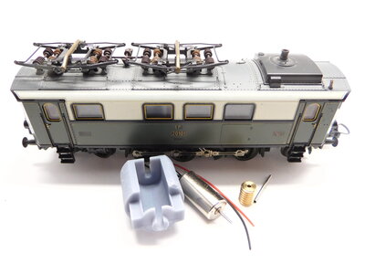 Micromotor HTR009G Umbausatz Trix E 36, EP 3/6 - alter Motor ohne Schwungräder Micromotor HTR009G Umbausatz Trix E 36, EP 3/6 - alter Motor ohne Schwungräder