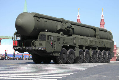 Trumpeter 01082 15U175 TEL of RS-12M1 Topol-M ICBM complex Bouwpakket Schaal 1:35