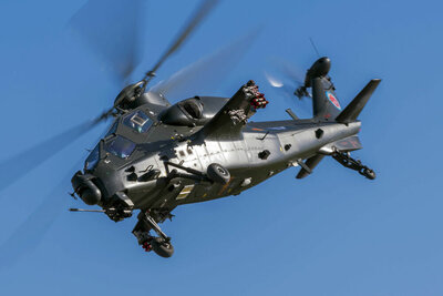 Trumpeter 05820 Chinese Z-10 Attack Helicopter Bouwpakket Schaal 1:48