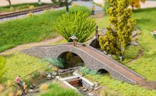 faller 120526 HO 2 voetgangers bruggen