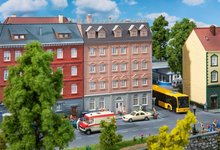 faller 130627 HO stadhuis met kantoor